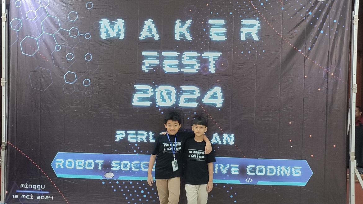 SD Persis Asy-Syuhada Berpartisipasi dalam Lomba Robot Soccer di Maker Fest UKRI, Bandung