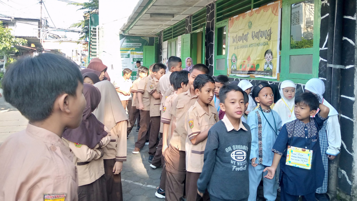 Hari Ketiga MPLS SD Persis Asy-Syuhada Berlangsung Meriah