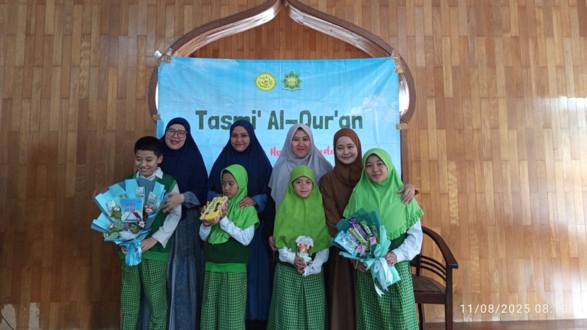 Tasmi’ Al-Qur’an Semarakkan Pagi di SD Persis Asy-Syuhada di Tahun Ajaran Baru 2025-2026